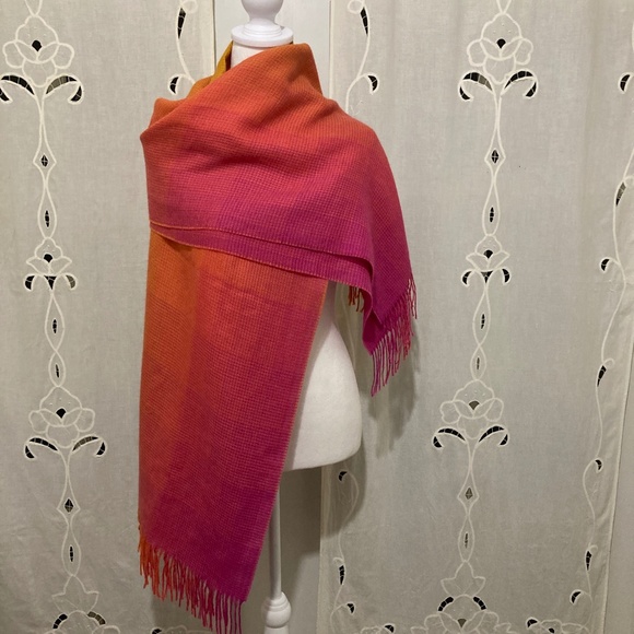 Gorgeous Baby Alpaca Wrap, Made in Peru, Pink and Orange, Rare - Picture 5 of 16
